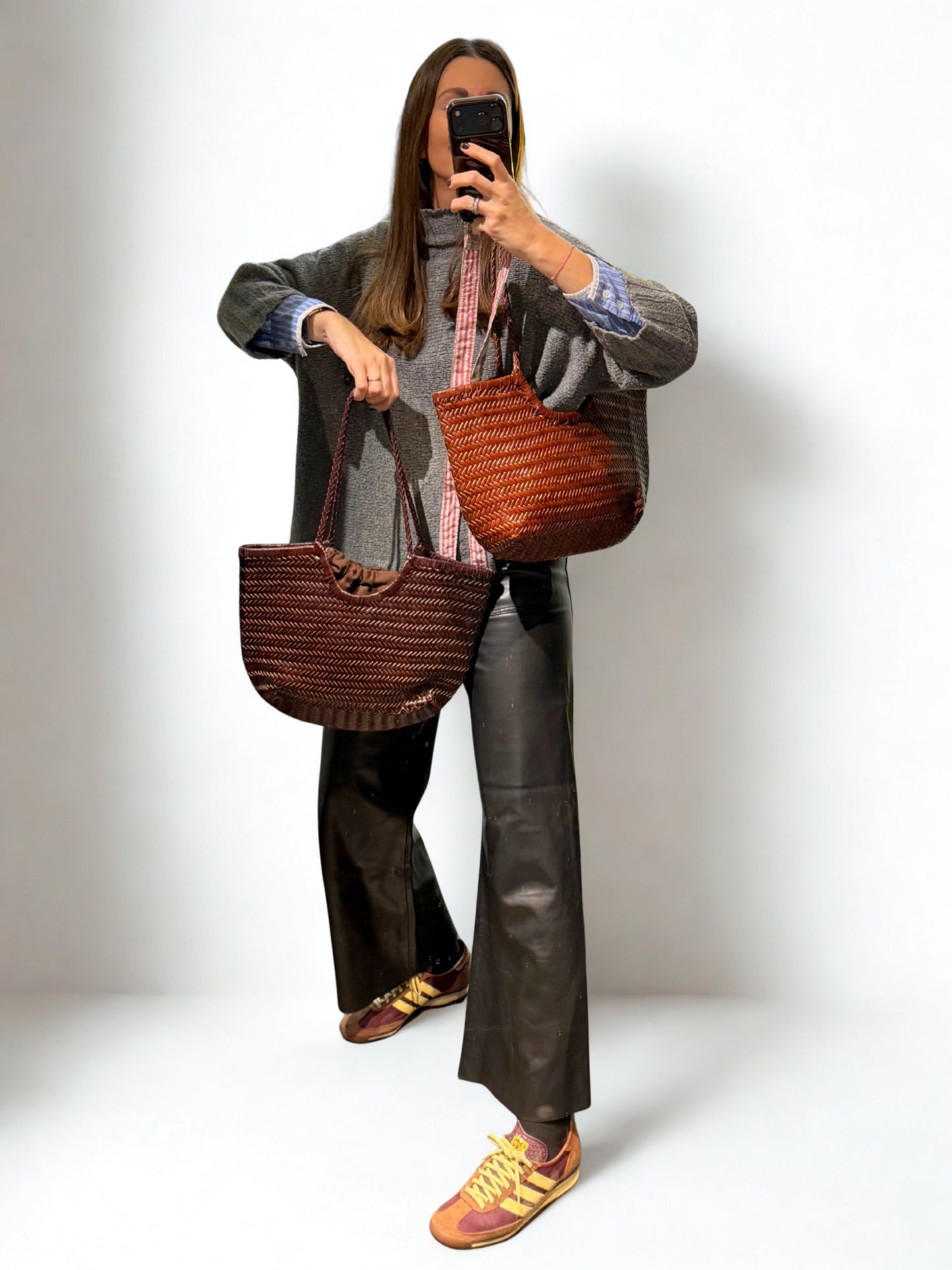 Bolso trenzado coñac