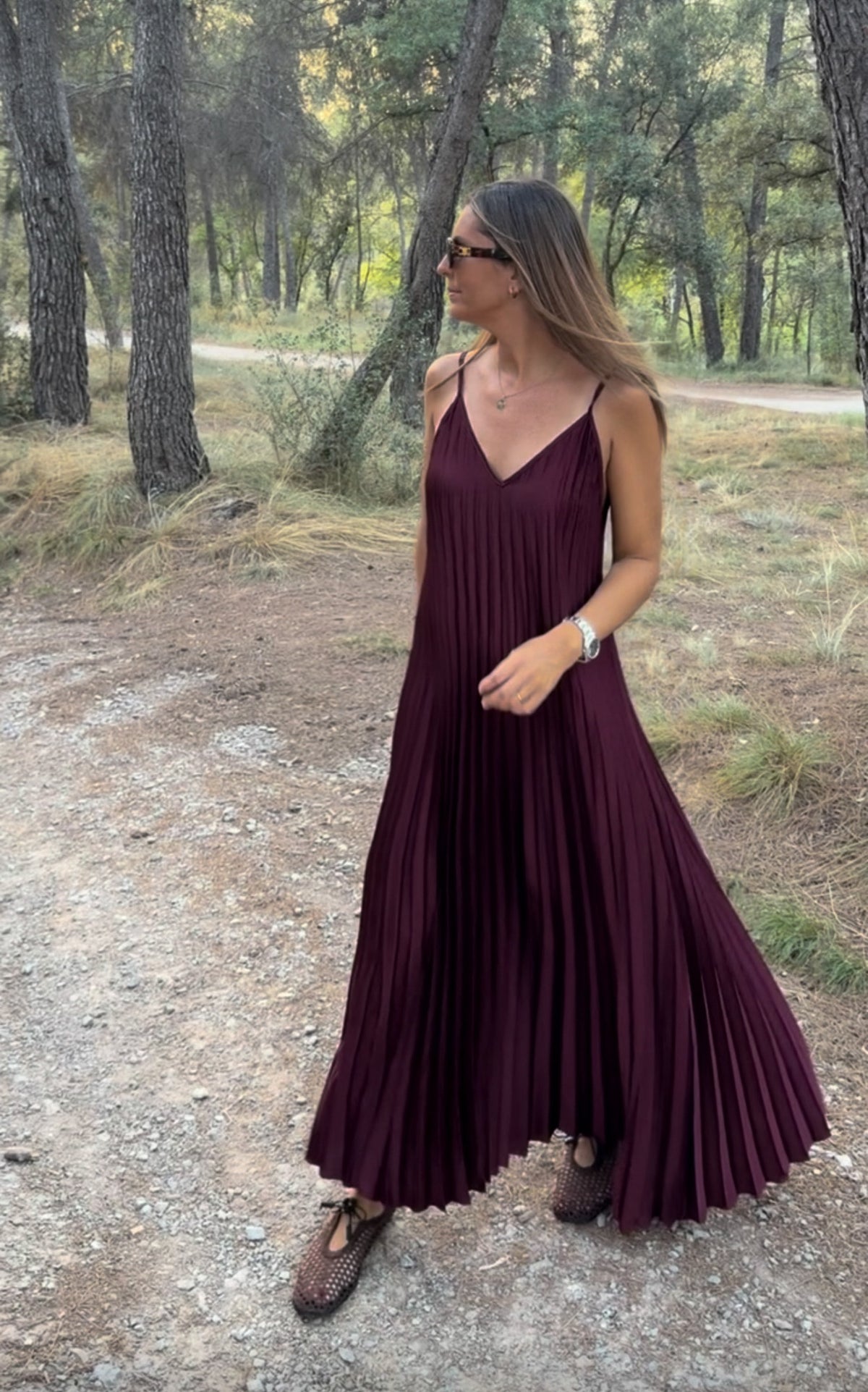 Vestido Plisé vino