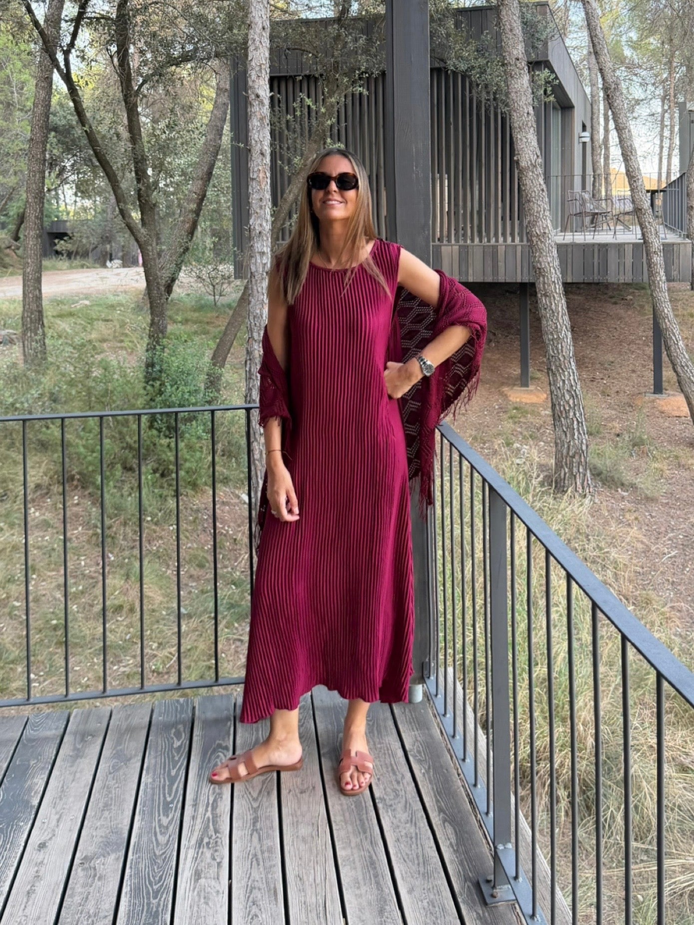 Vestido Lúa cereza
