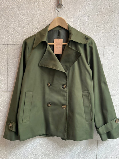 Trench corto