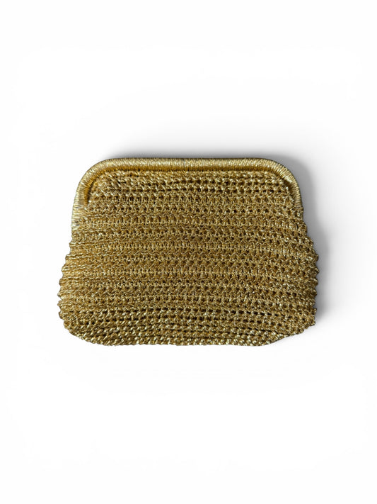 Clutch dorado crochet